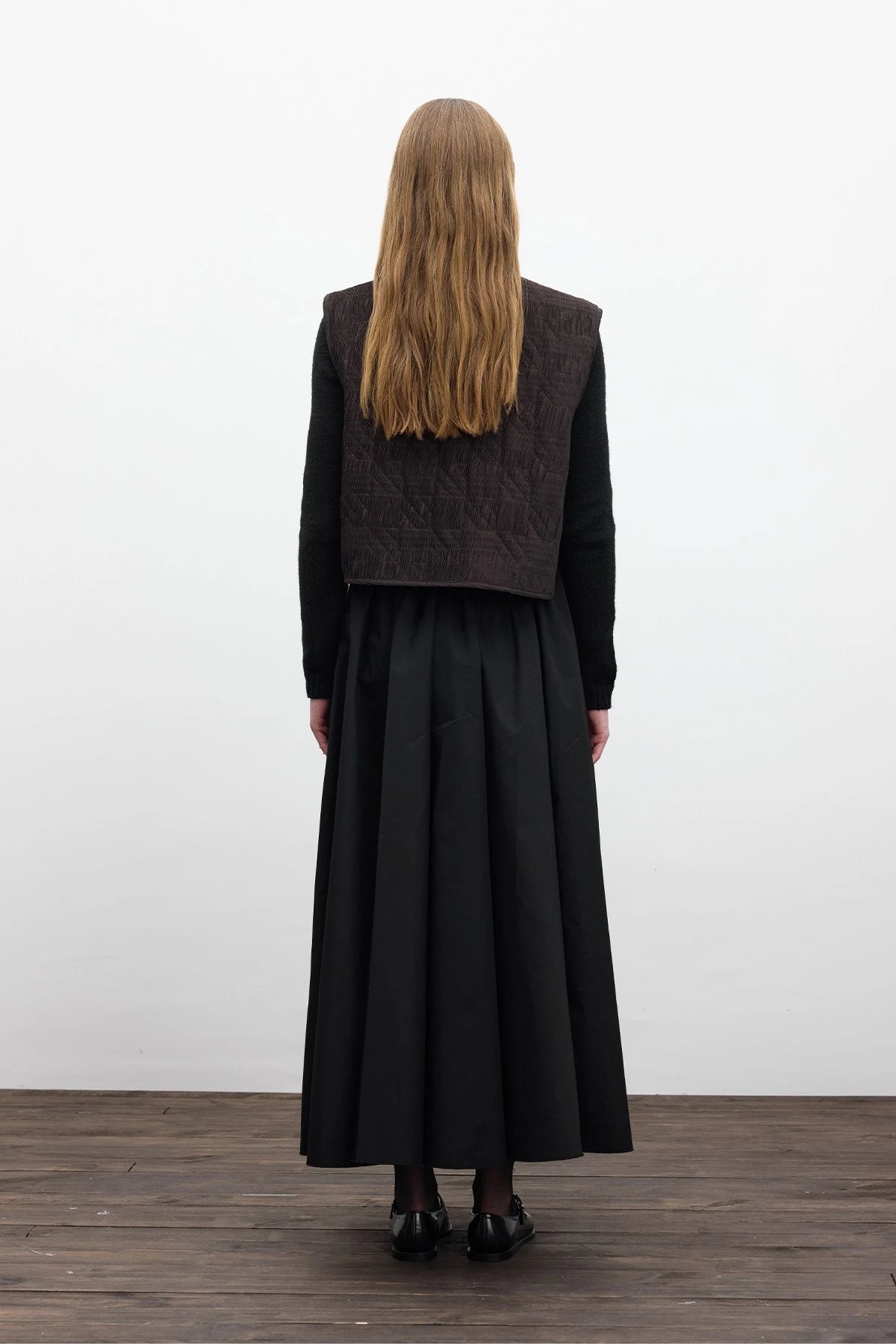 QUILTED EMBROIDERED VEST BITTER COFFEE