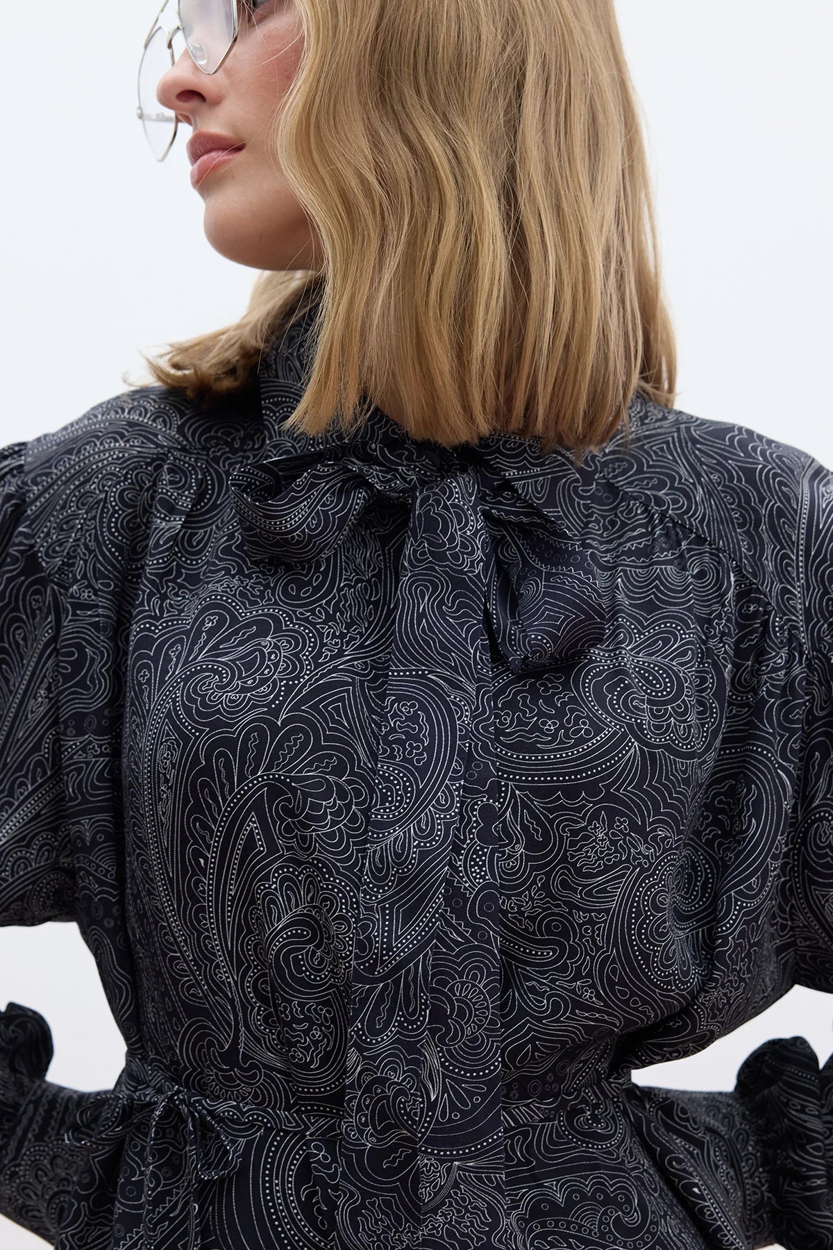 BELTED RETRO STYLE SHIRT REINA