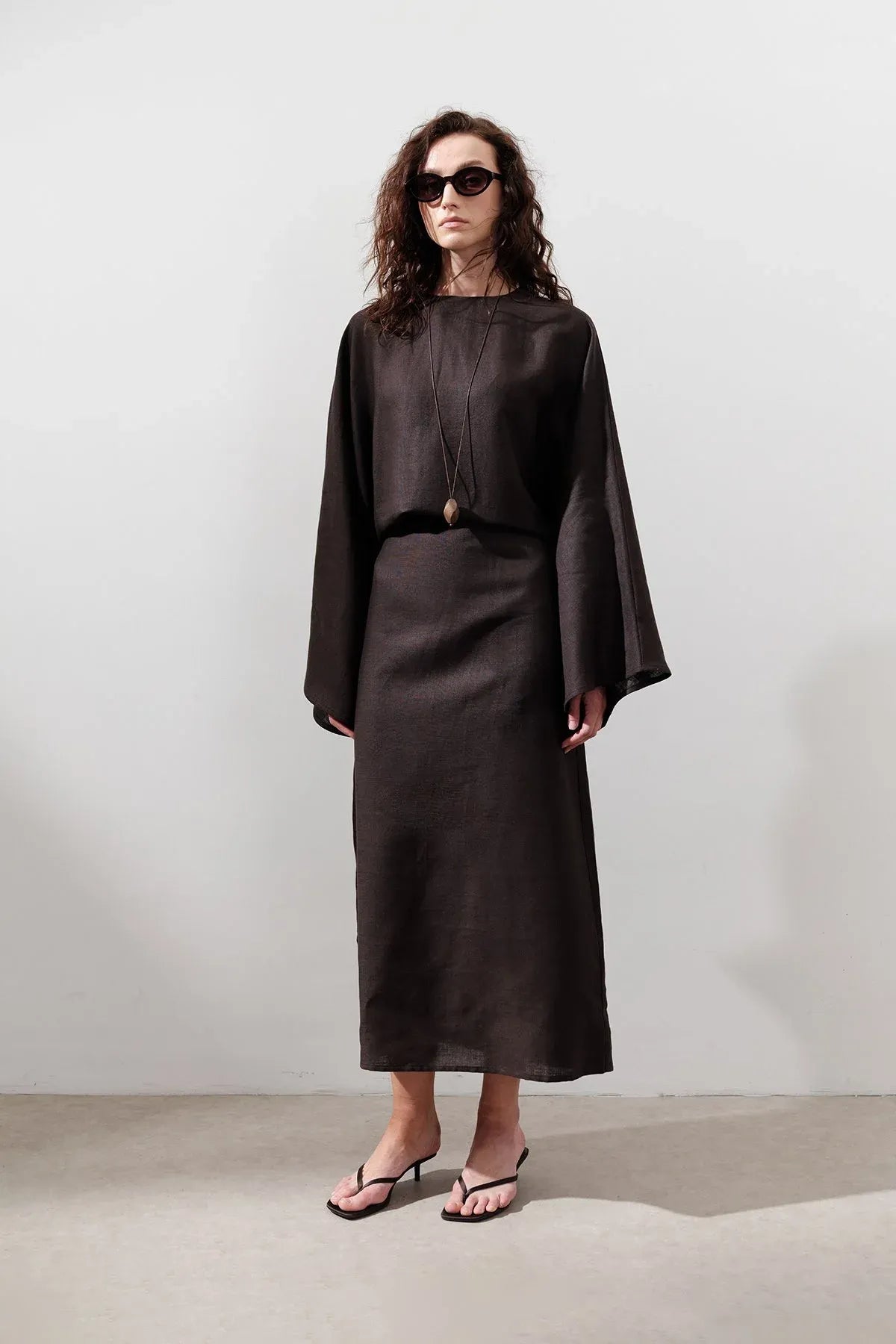 LINEN WIDE TIE DRESS BITTER COFFEE