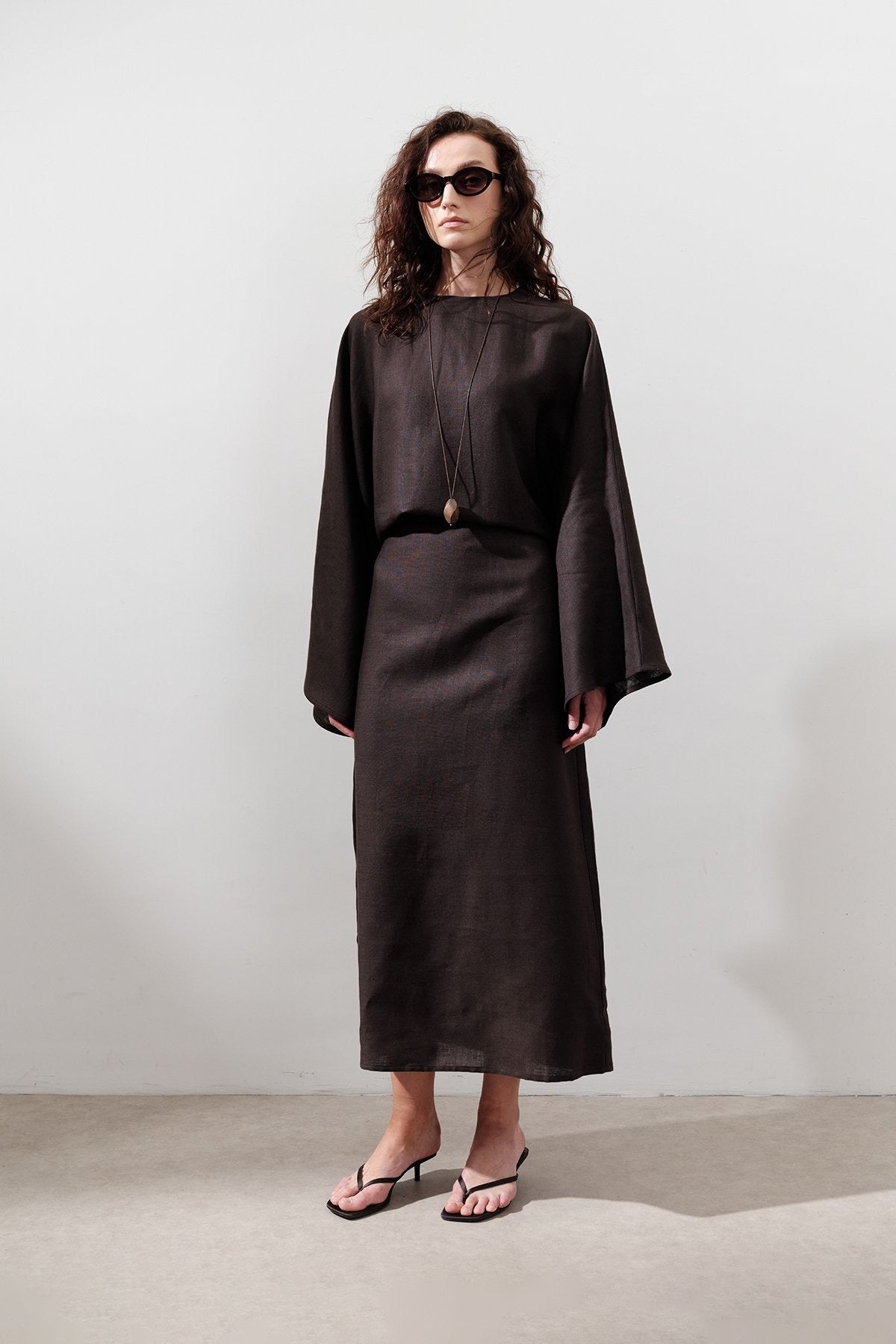 LINEN WIDE TIE DRESS BITTER COFFEE