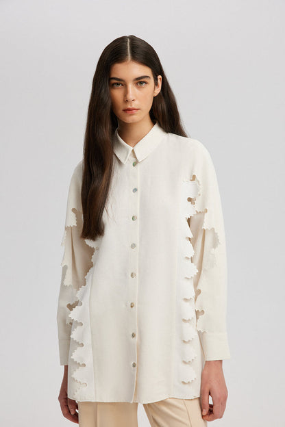 NATURAL TEXTURED SHIRT WITH EMBROIDERY DETAIL