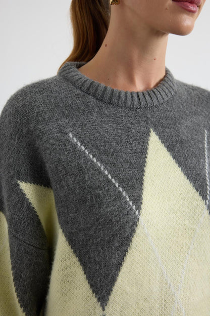 Diamond Pattern Knit Sweater Grey