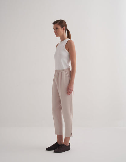 Carrot Form Scuba Pants Beige