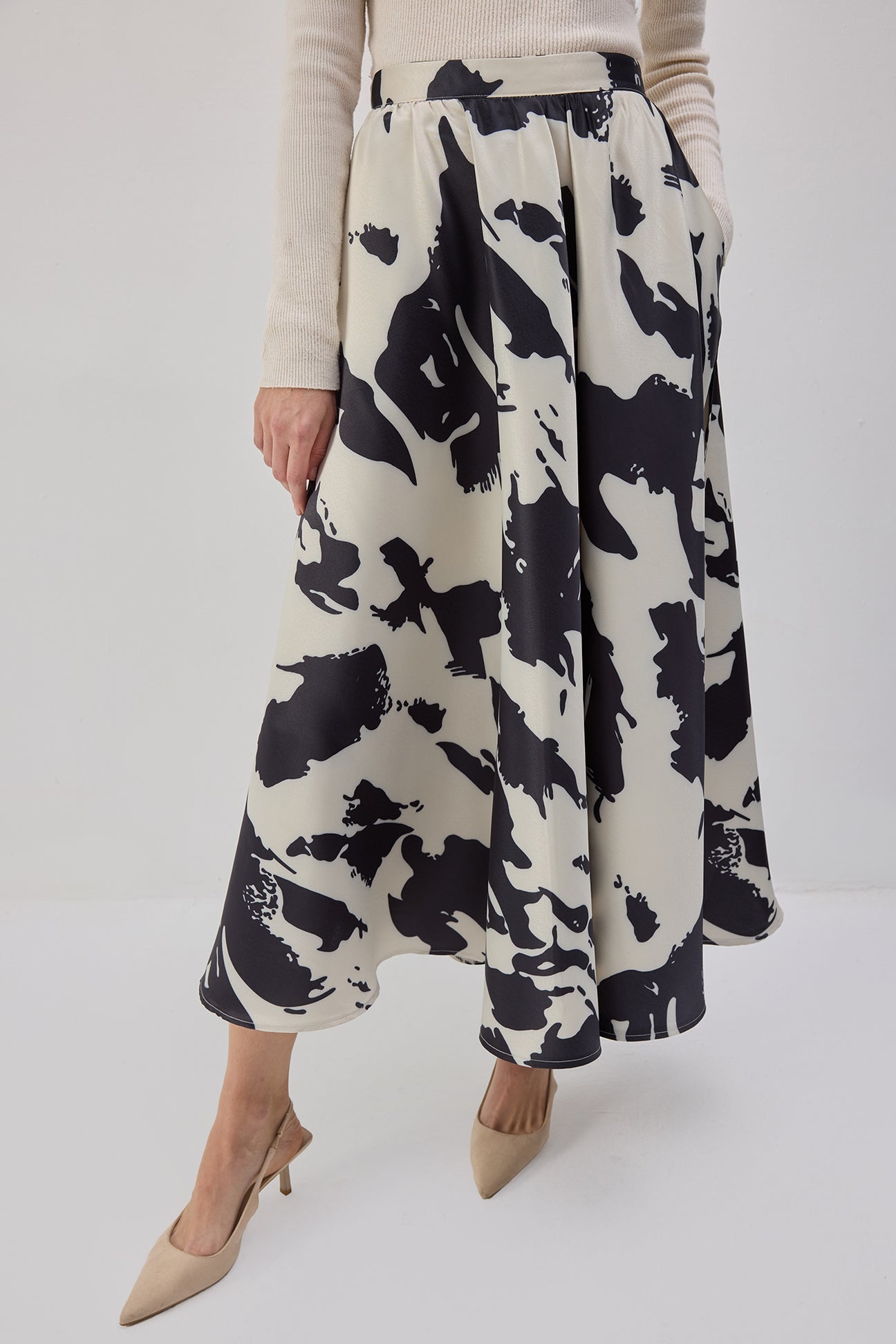 Abstract Monochrome Midi Skirt