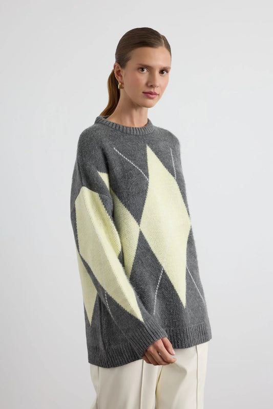 Diamond Pattern Knit Sweater Grey
