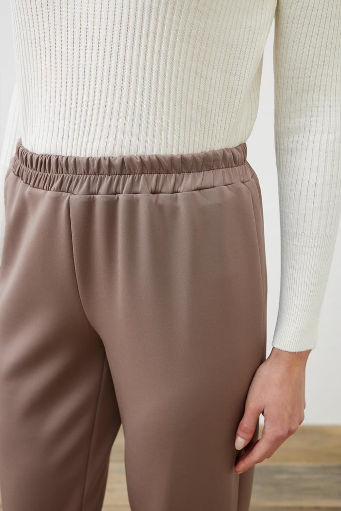 Scuba Carrot Pants Taupe/Etup